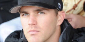 this is a real man right here fuck he is a beast