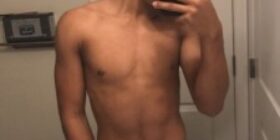 who wanna buy nudes comment if