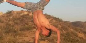 que buena verga tiene este chacal de tijuana