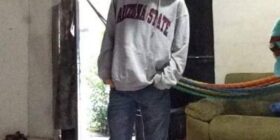 rico salvadoreño mostrando su enorme paquete rafa