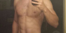 damn this soldier has got one hell of a bod