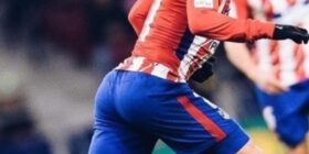 antoine griezmanns bubble butt is sitting