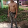 morro que le encanta enseñar su verga